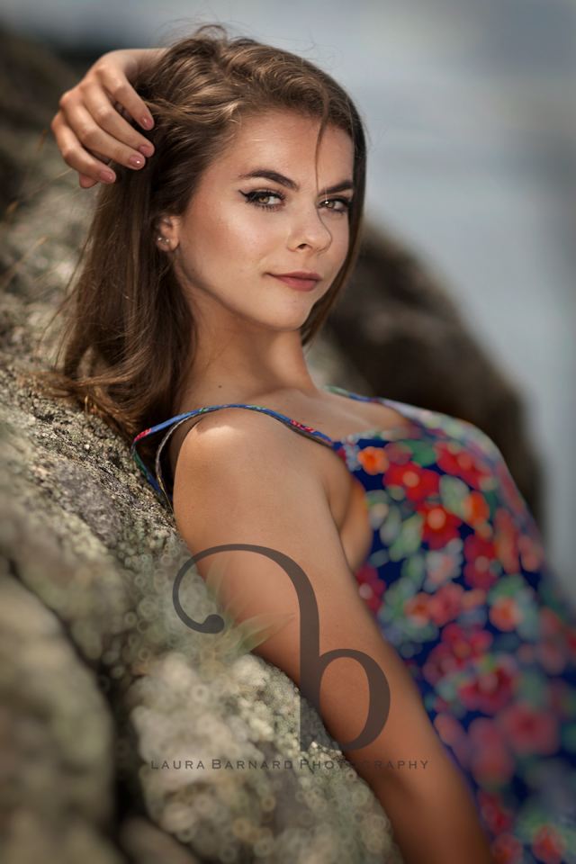 Senior portrait session, photo 8.